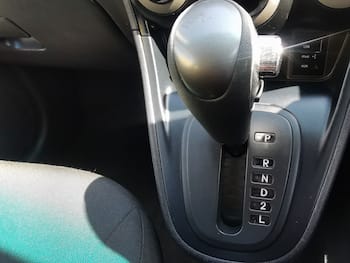 Used Hyundai i10 2012 for sale - 79617137: Photo