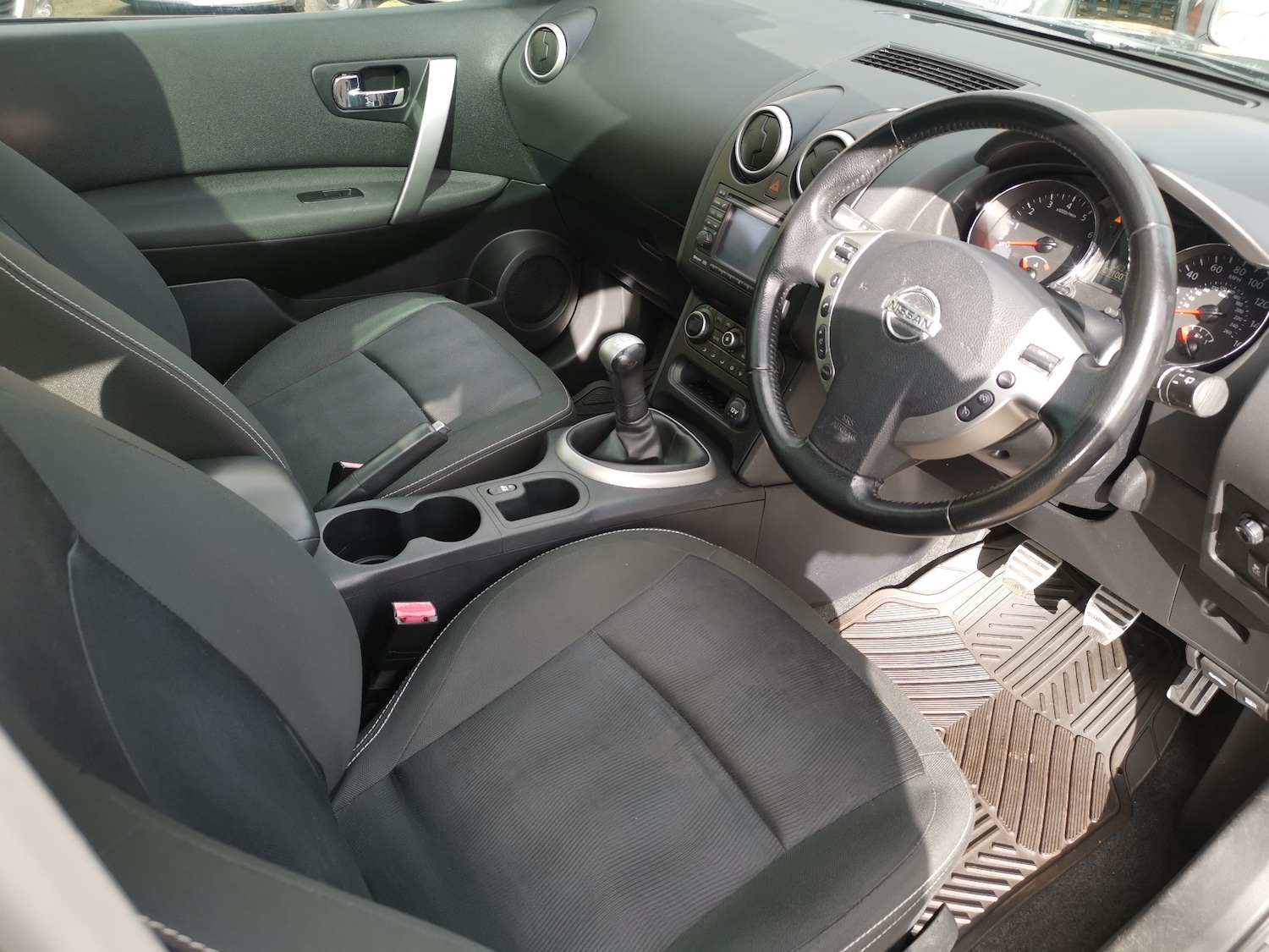 Used Nissan Qashqai 2011 for sale - 77890091: Photo 2