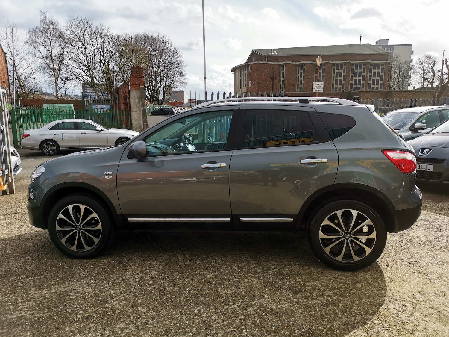 Used Nissan Qashqai 2011 for sale - 77890091: Photo 6