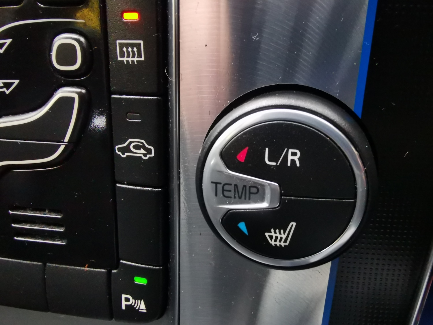 Used Volvo V40 2015 for sale - 77578399: Photo 15