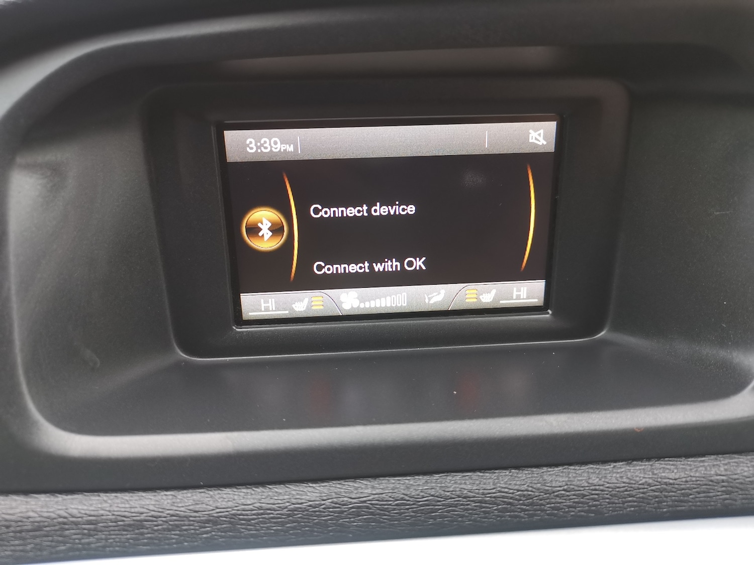 Used Volvo V40 2015 for sale - 77578399: Photo 23