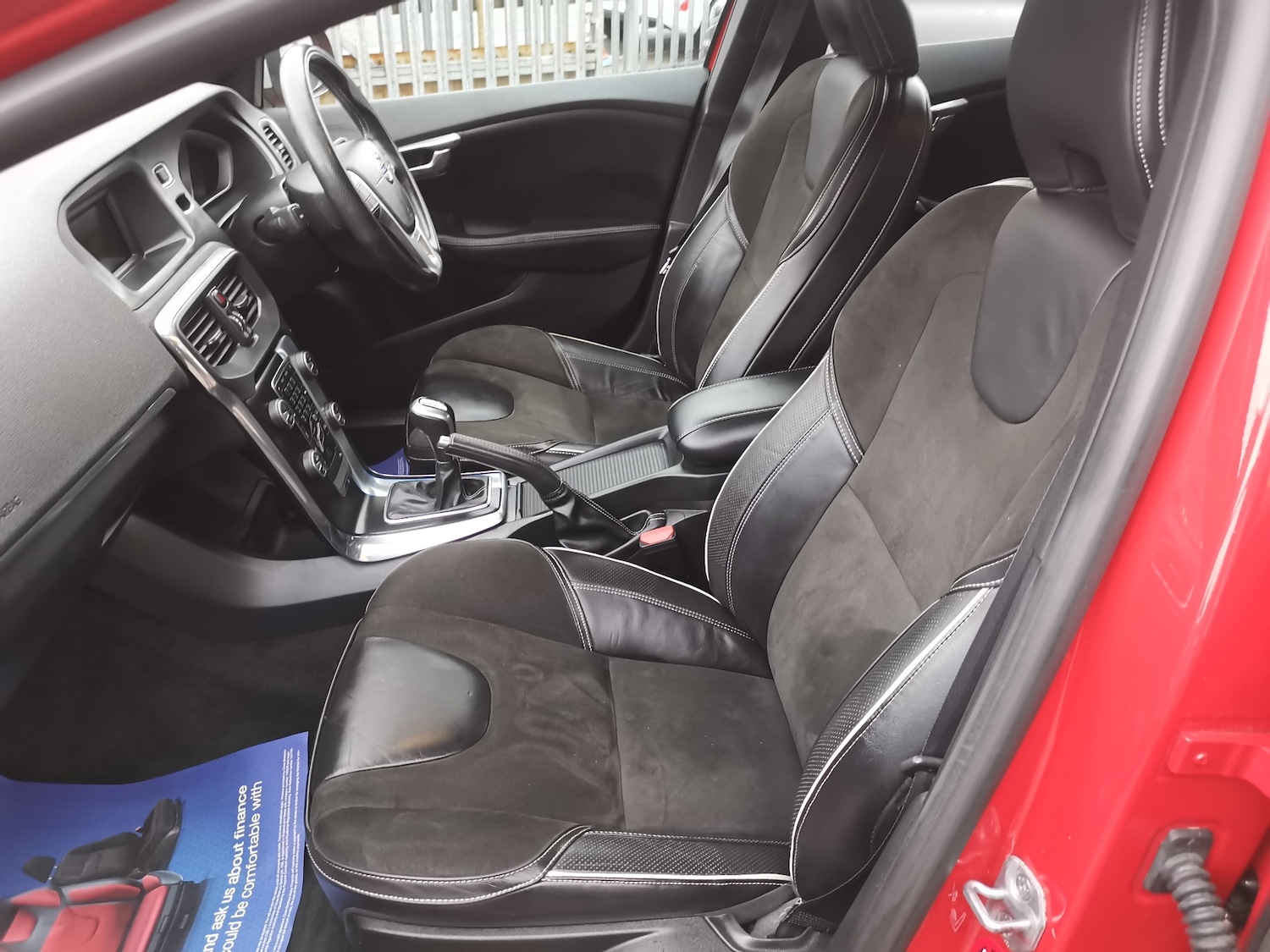 Used Volvo V40 2015 for sale - 77578399: Photo 33