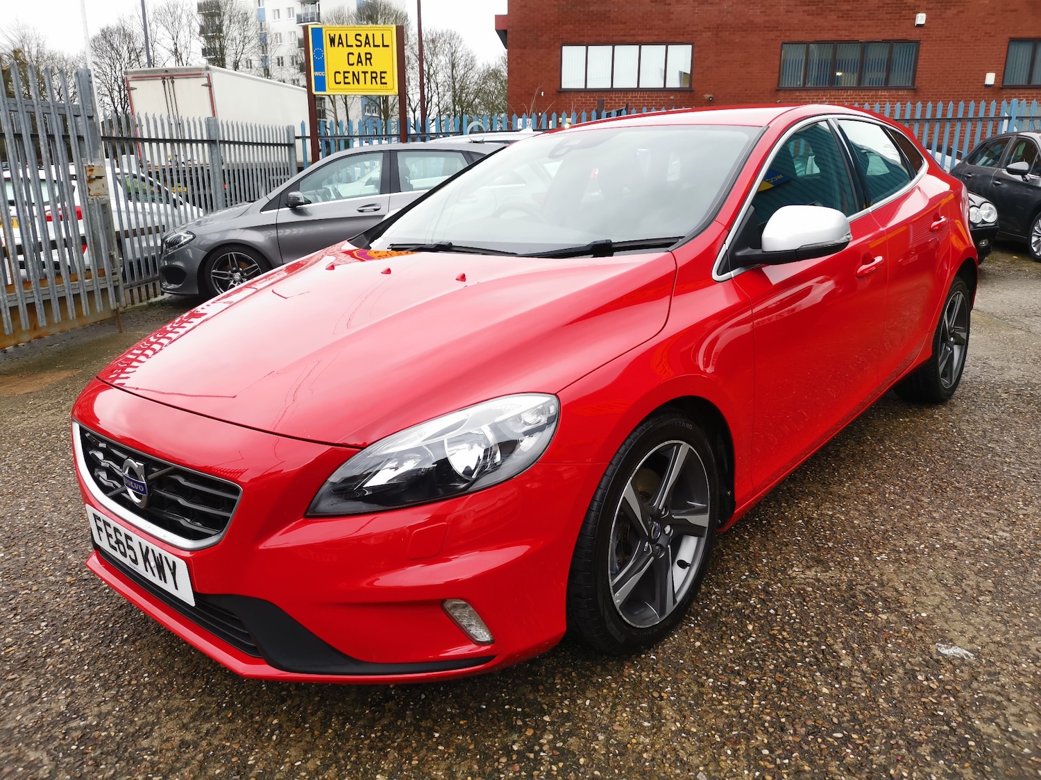 Used Volvo V40 2015 for sale - 77578399: Photo 4