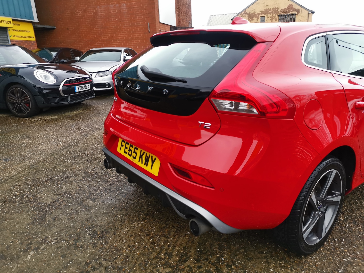 Used Volvo V40 2015 for sale - 77578399: Photo 40