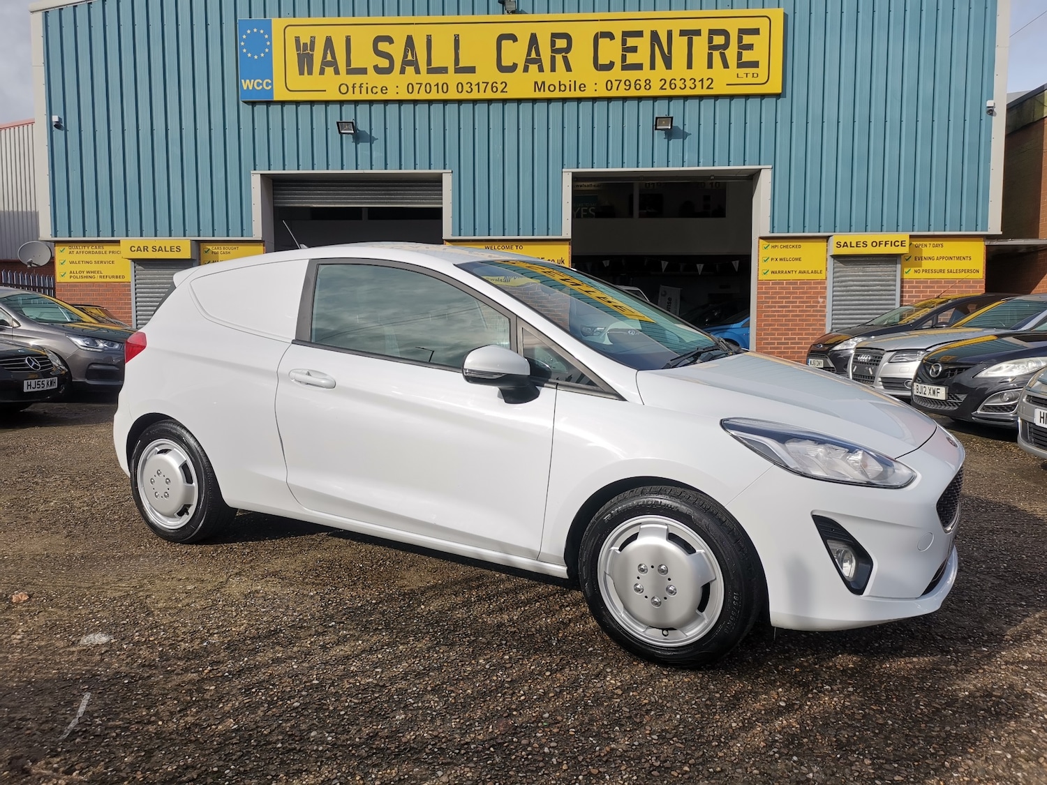 Used Ford Fiesta 2020 for sale - 77630044: Photo 11