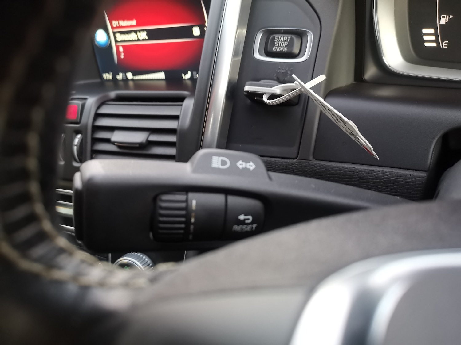 Used Volvo XC60 2015 for sale - 76931876: Photo 30