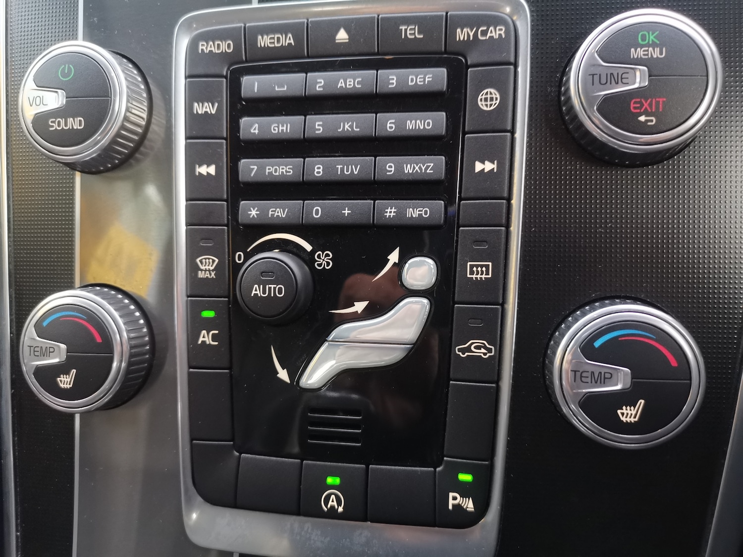 Used Volvo XC60 2015 for sale - 76931876: Photo 35