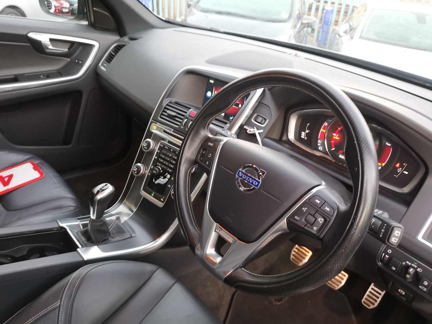 Used Volvo XC60 2015 for sale - 76931876: Photo 42