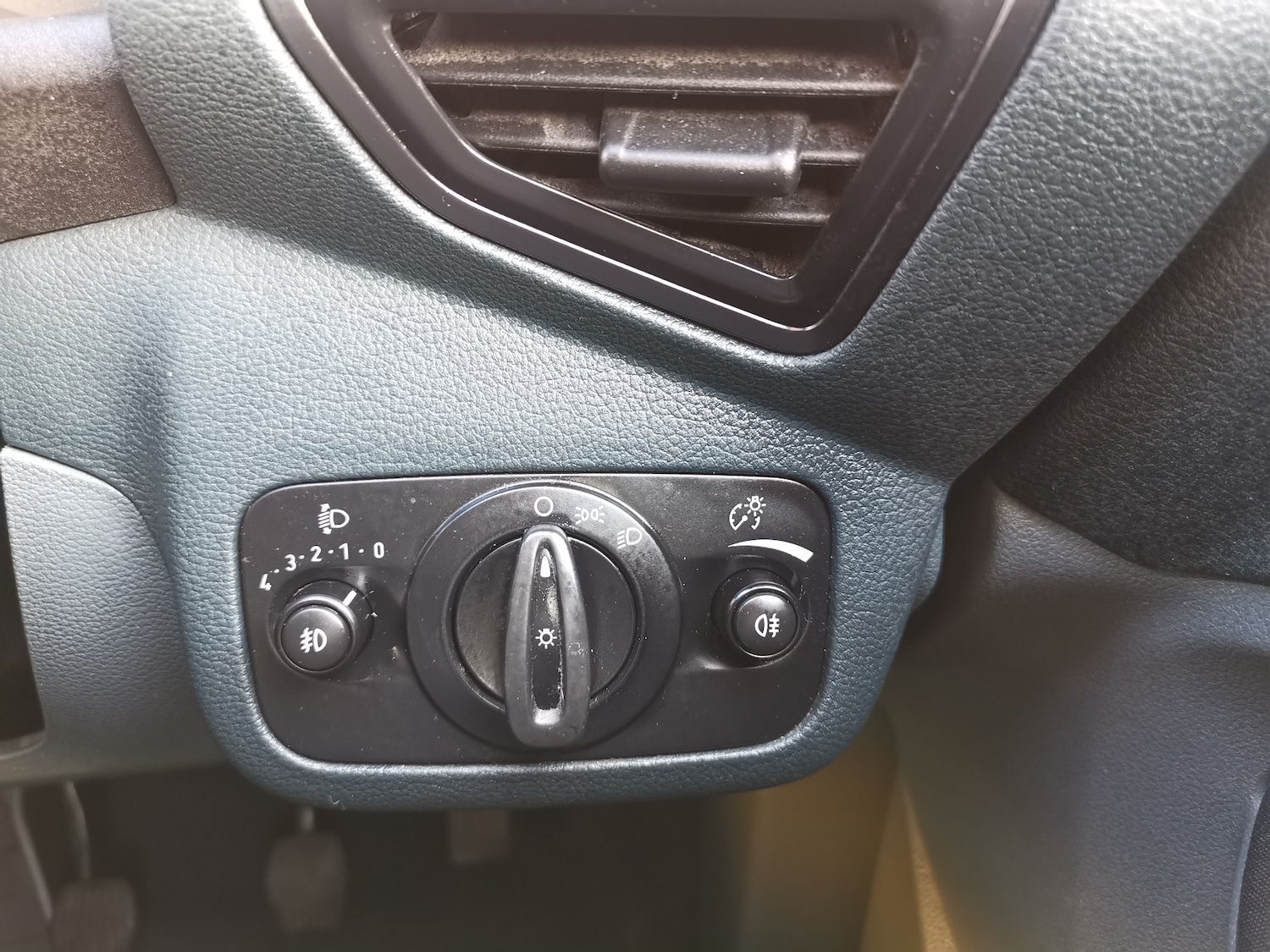 Used Ford C-Max 2014 for sale - 76626634: Photo 29