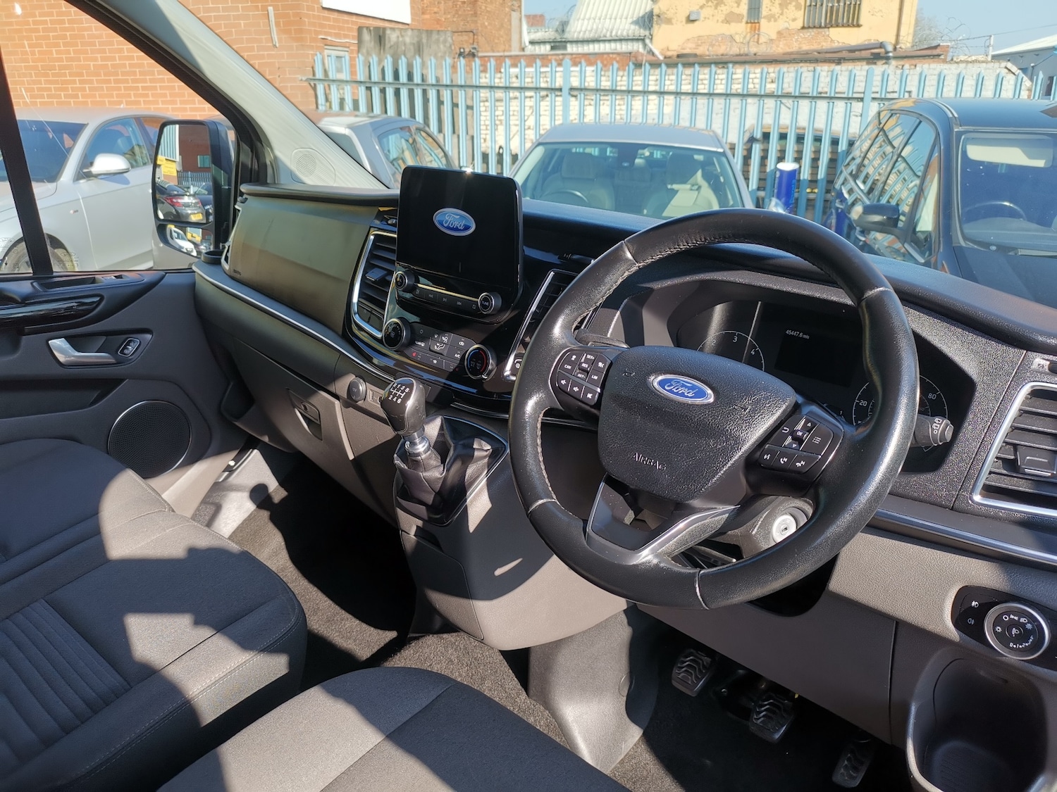 Used Ford Tourneo Custom 2021 for sale - 77745386: Photo 2