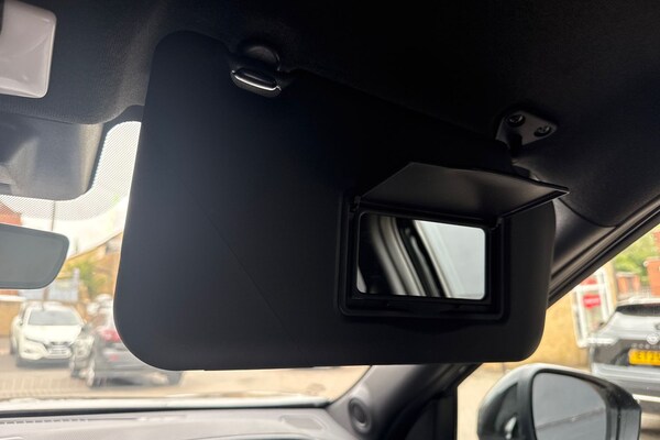 Used Nissan Juke 2024 for sale - 75629528: Photo 32