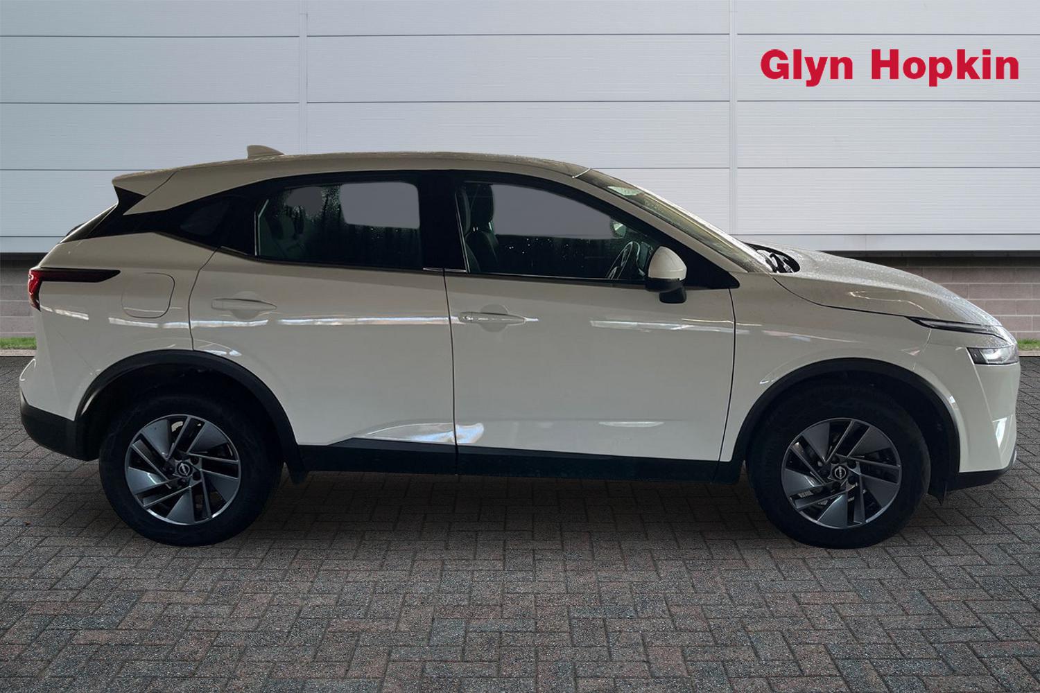 Used Nissan Qashqai 2023 for sale - 78128932: Photo 2