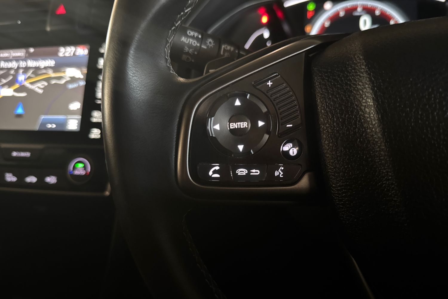 Used Honda Civic 2017 for sale - 76854670: Photo 21