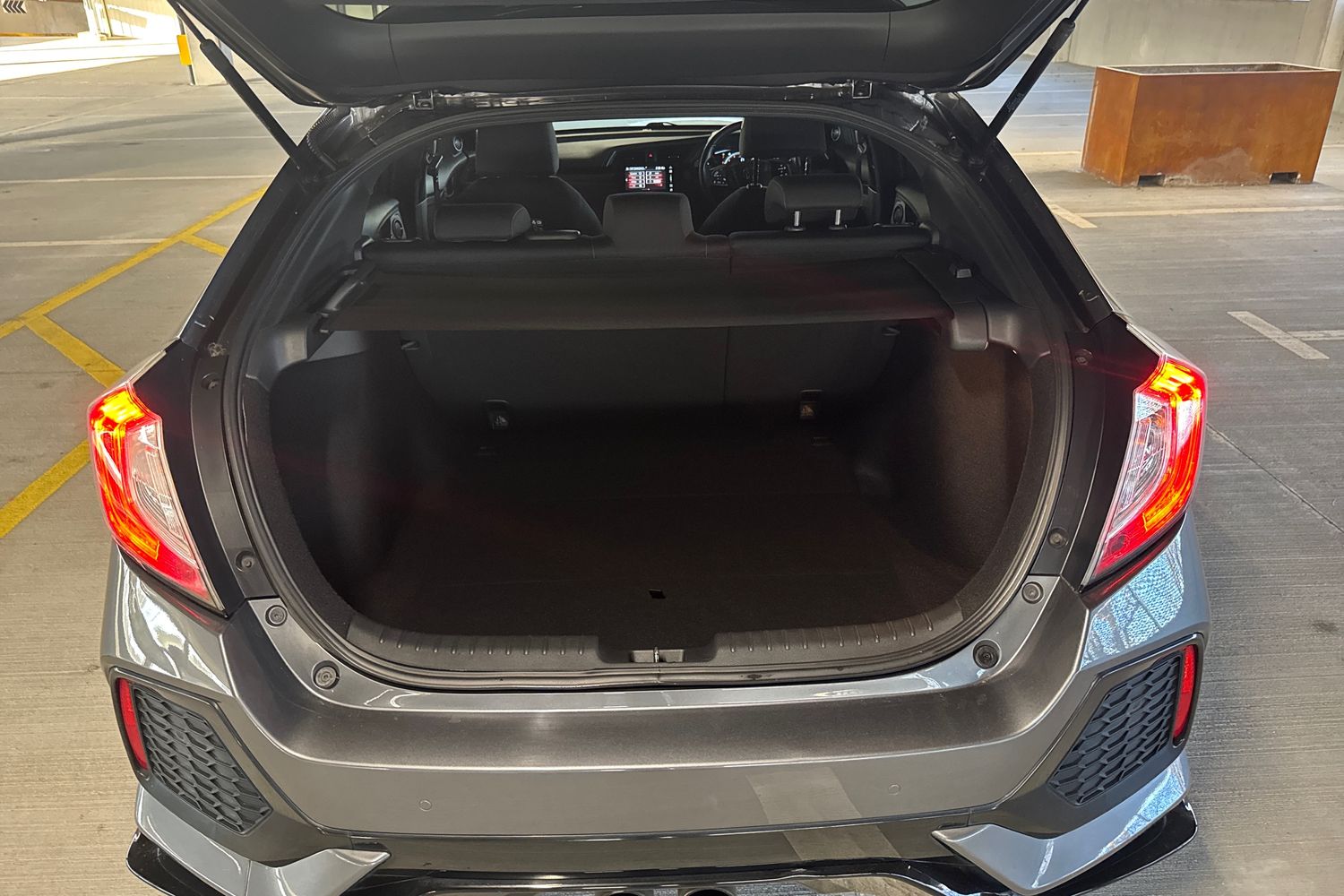 Used Honda Civic 2017 for sale - 76854670: Photo 24