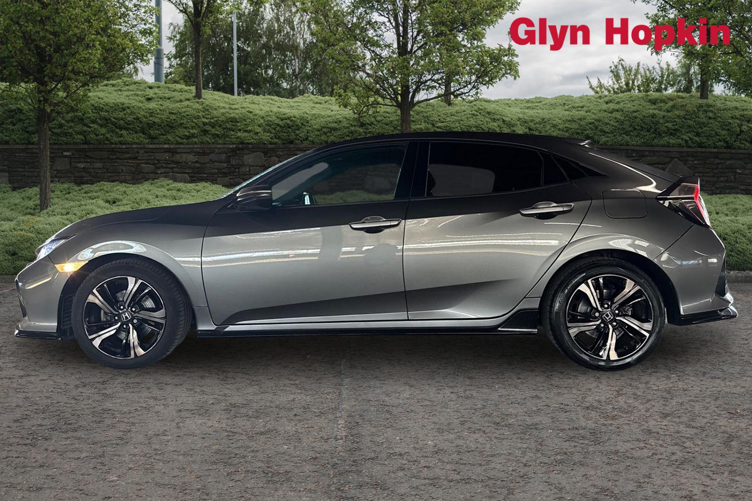 Used Honda Civic 2017 for sale - 76854670: Photo 6