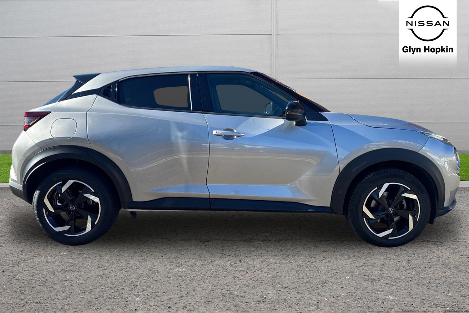 Used Nissan Juke 2023 for sale - 76438130: Photo 2