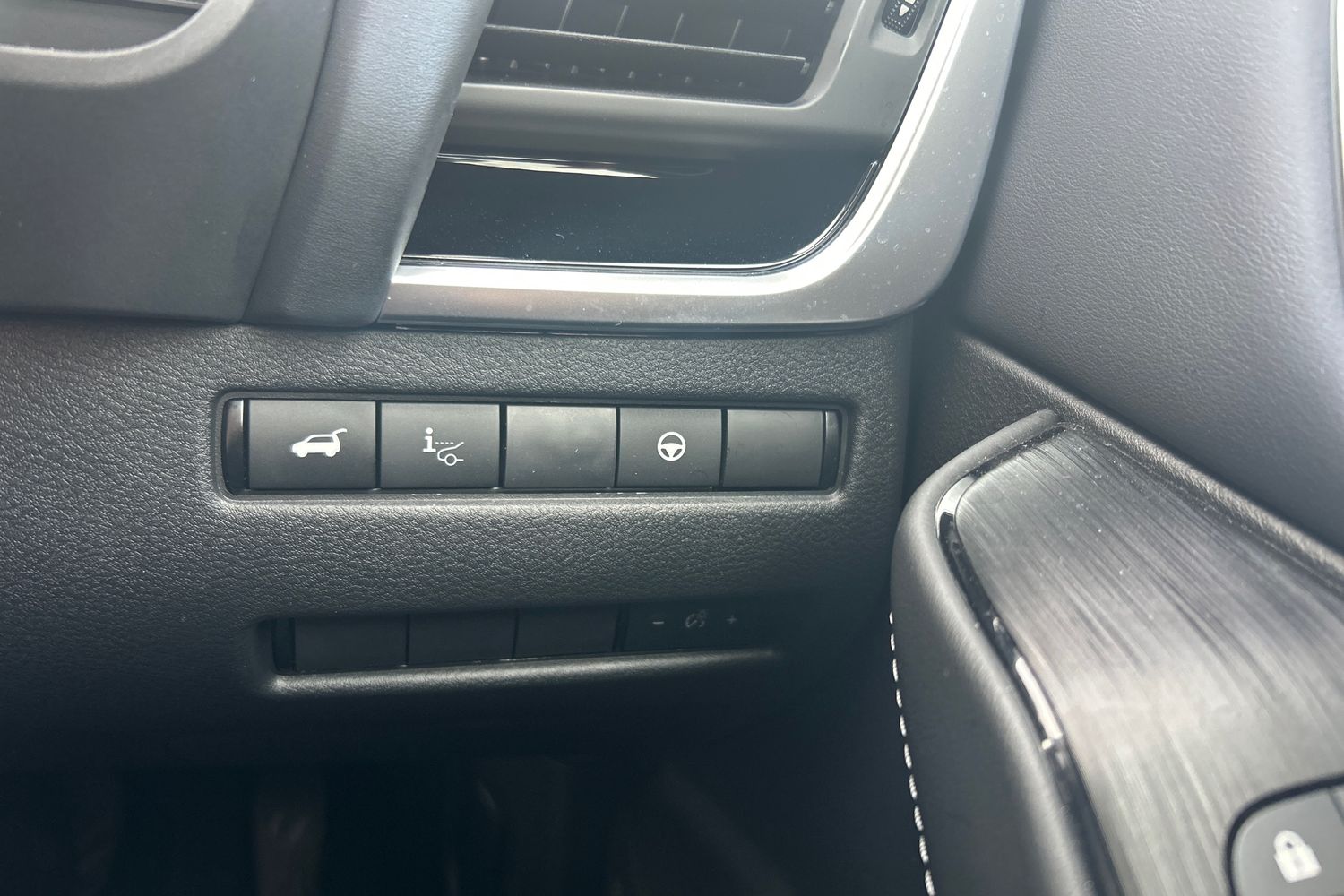 Used Nissan Qashqai 2023 for sale - 76696533: Photo 38