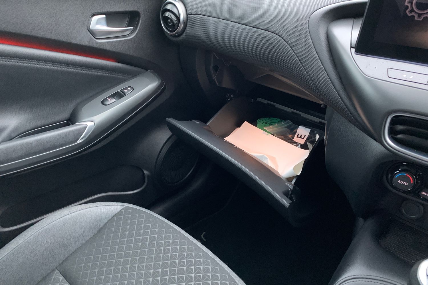 Used Nissan Juke 2024 for sale - 77241113: Photo 32