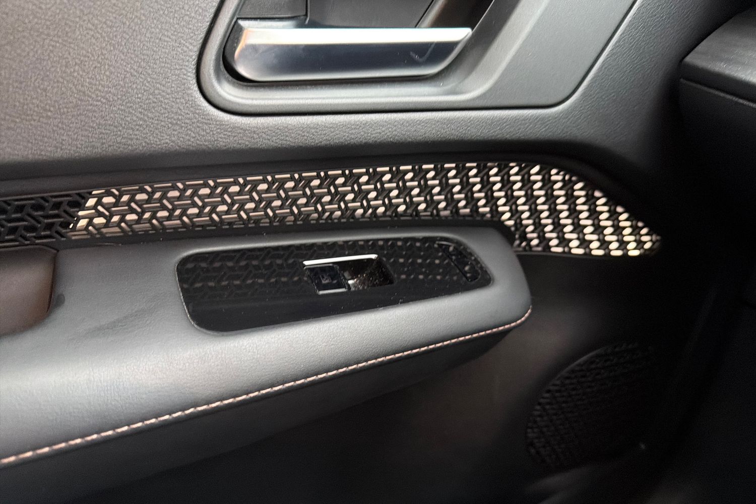 Used Nissan ARIYA 2024 for sale - 77116115: Photo 33