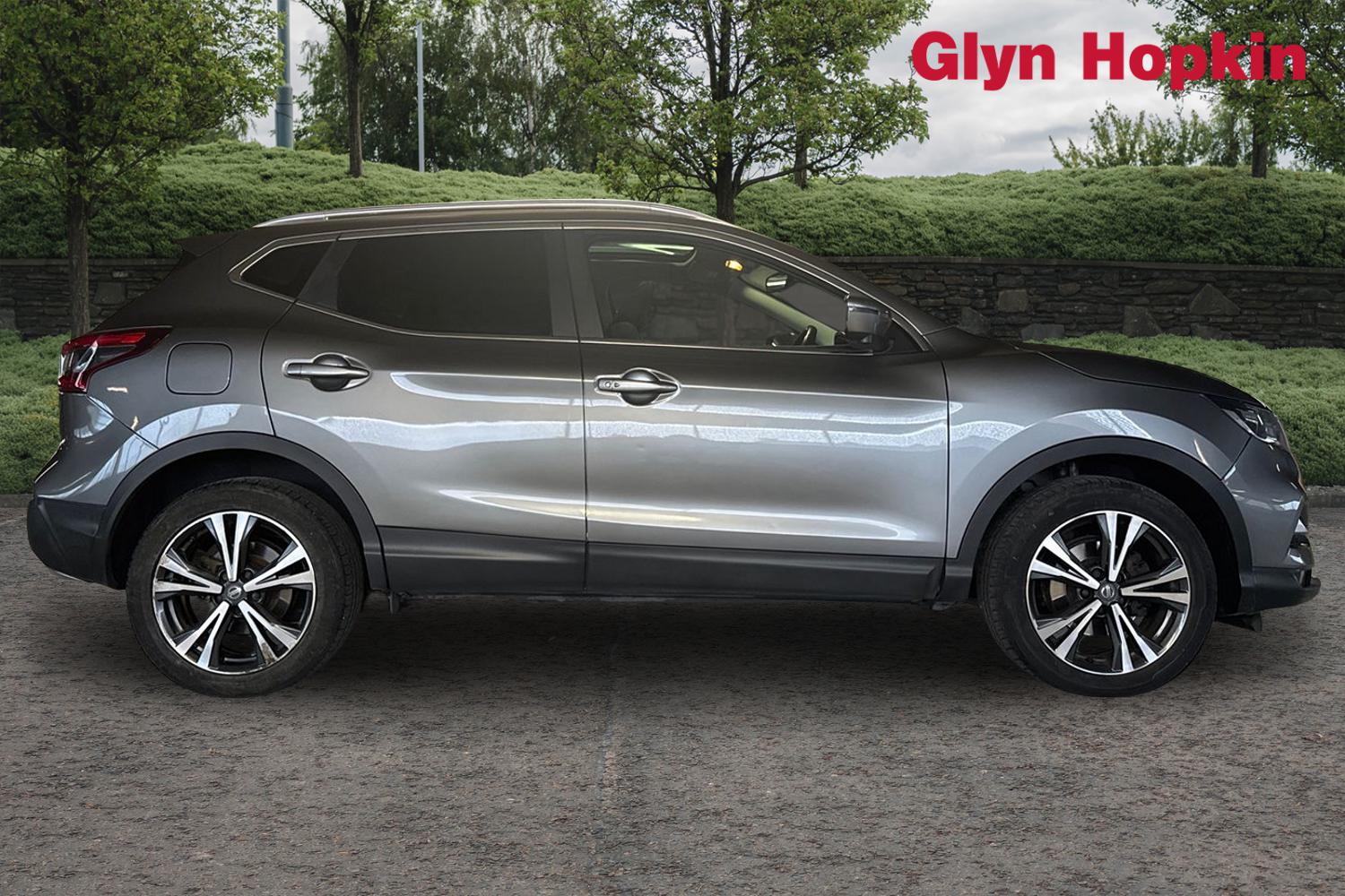 Used Nissan Qashqai 2018 for sale - 77388920: Photo 2