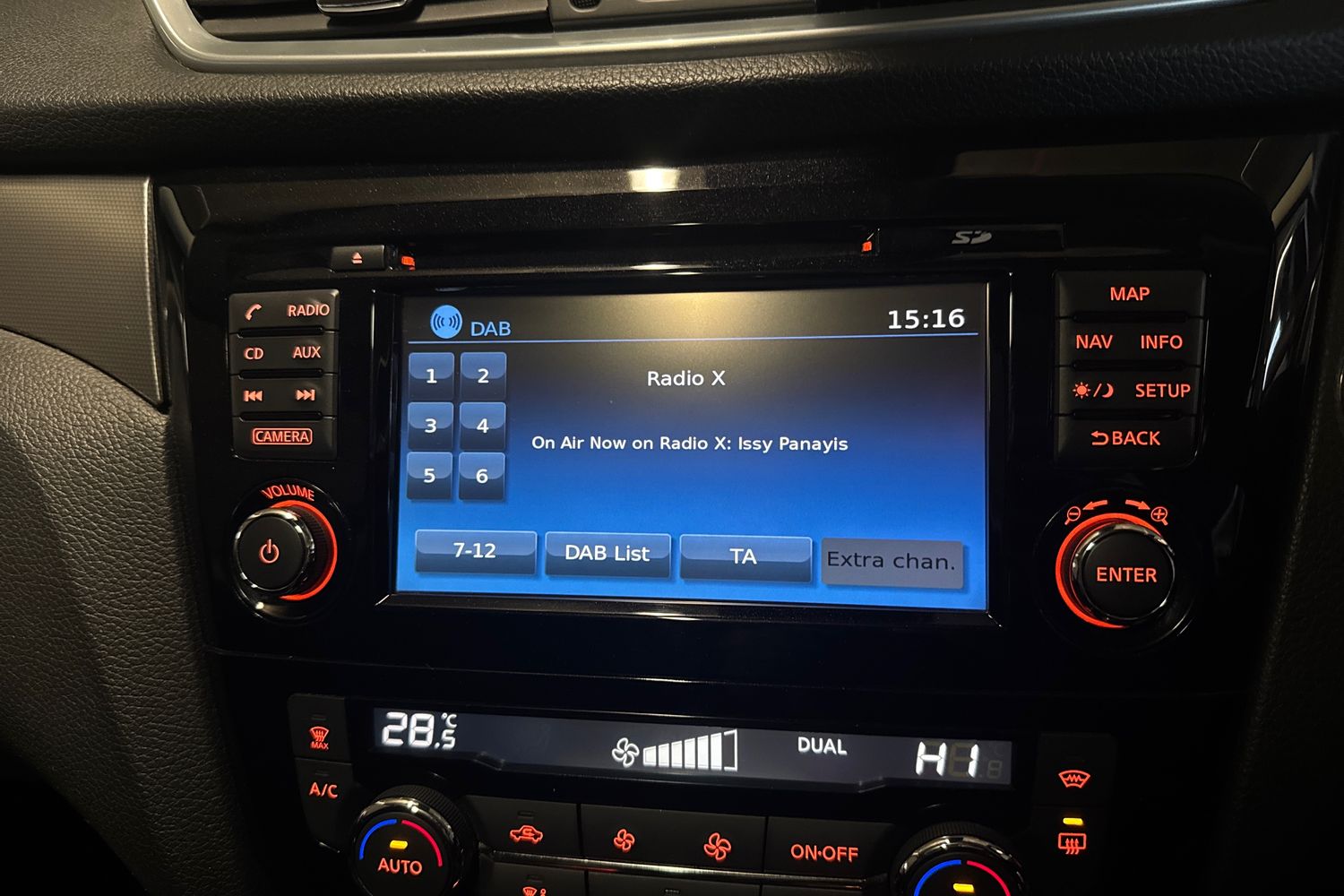 Used Nissan Qashqai 2018 for sale - 77388920: Photo 35