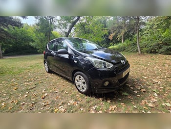 Used Hyundai i10 2015 for sale - 79617104: Photo