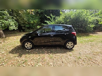 Used Hyundai i10 2015 for sale - 79617104: Photo