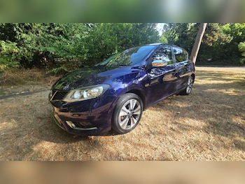 Used Nissan Pulsar 2014 for sale - 79471171: Photo