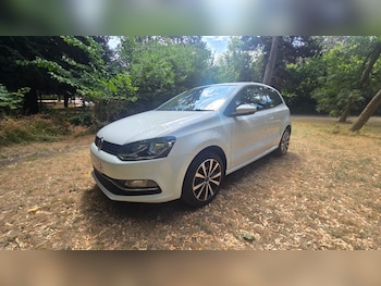 Used Volkswagen Polo 2015 for sale - 79195853: Photo
