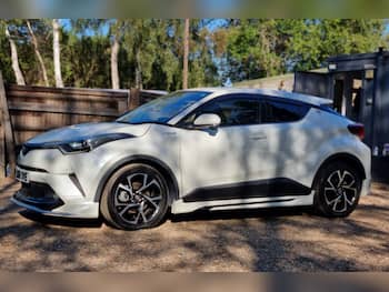 Used Toyota C-HR 2018 for sale - 79699608: Photo