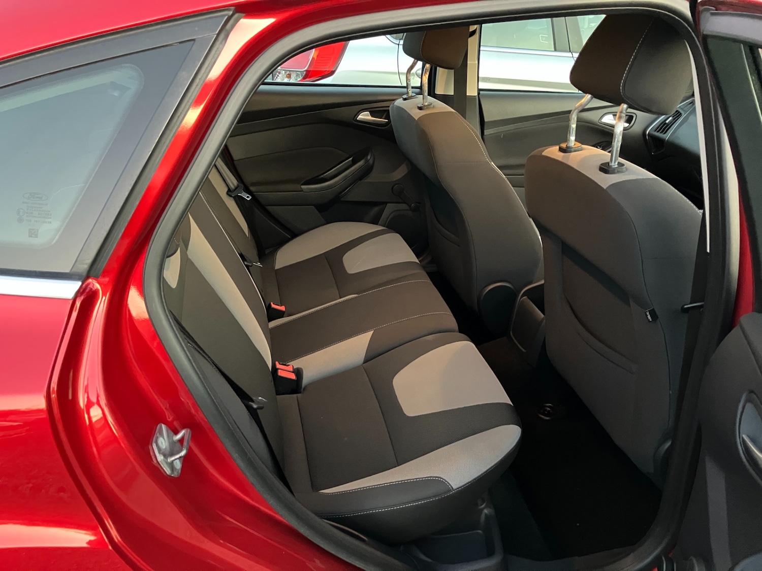 Used Ford Focus 2013 for sale - 76407649: Photo 9