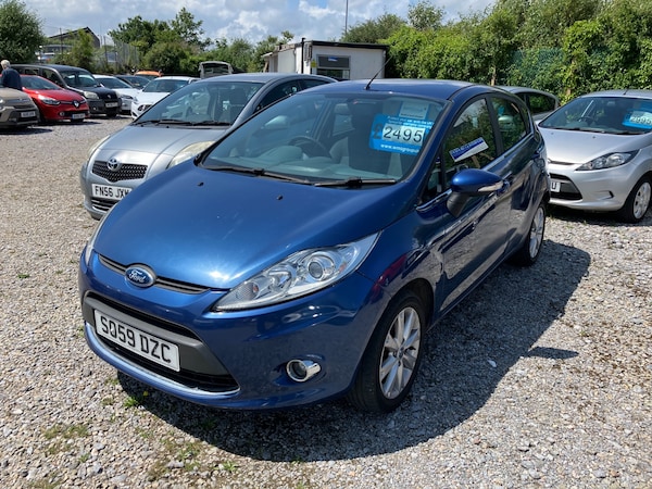 Used Ford Fiesta 2010 for sale - 74962877: Photo 2