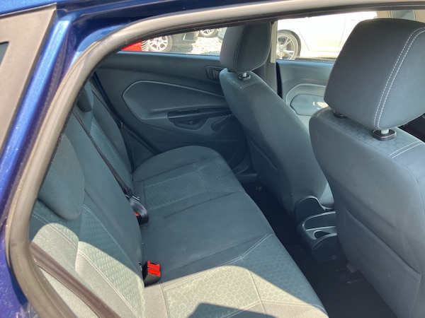 Used Ford Fiesta 2010 for sale - 74962877: Photo 7