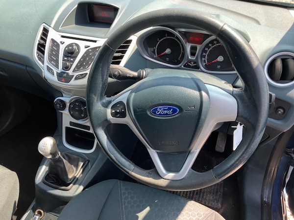 Used Ford Fiesta 2010 for sale - 74962877: Photo 8