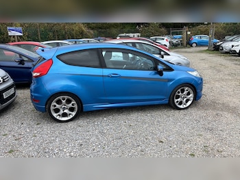 Used Ford Fiesta 2010 for sale - 76254838: Photo