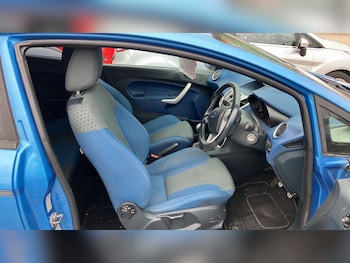 Used Ford Fiesta 2010 for sale - 76254838: Photo