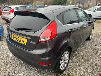 Used Ford Fiesta 2015 for sale - 78219637: Photo