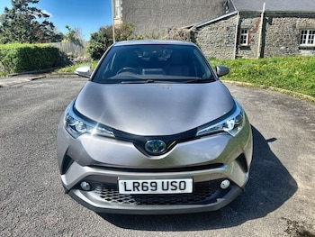 Used Toyota C-HR 2019 for sale - 79146154: Photo