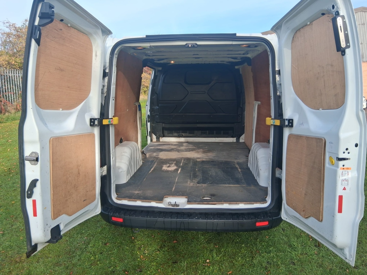 Used Ford Transit Custom 2023 for sale - 76422453: Photo 9