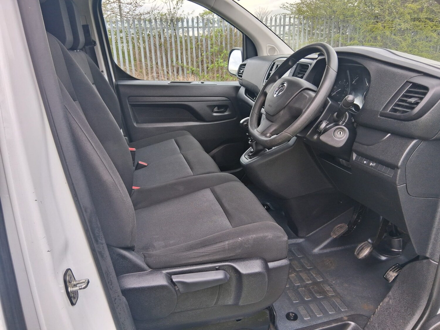 Used Vauxhall Vivaro 2023 for sale - 78178296: Photo 13