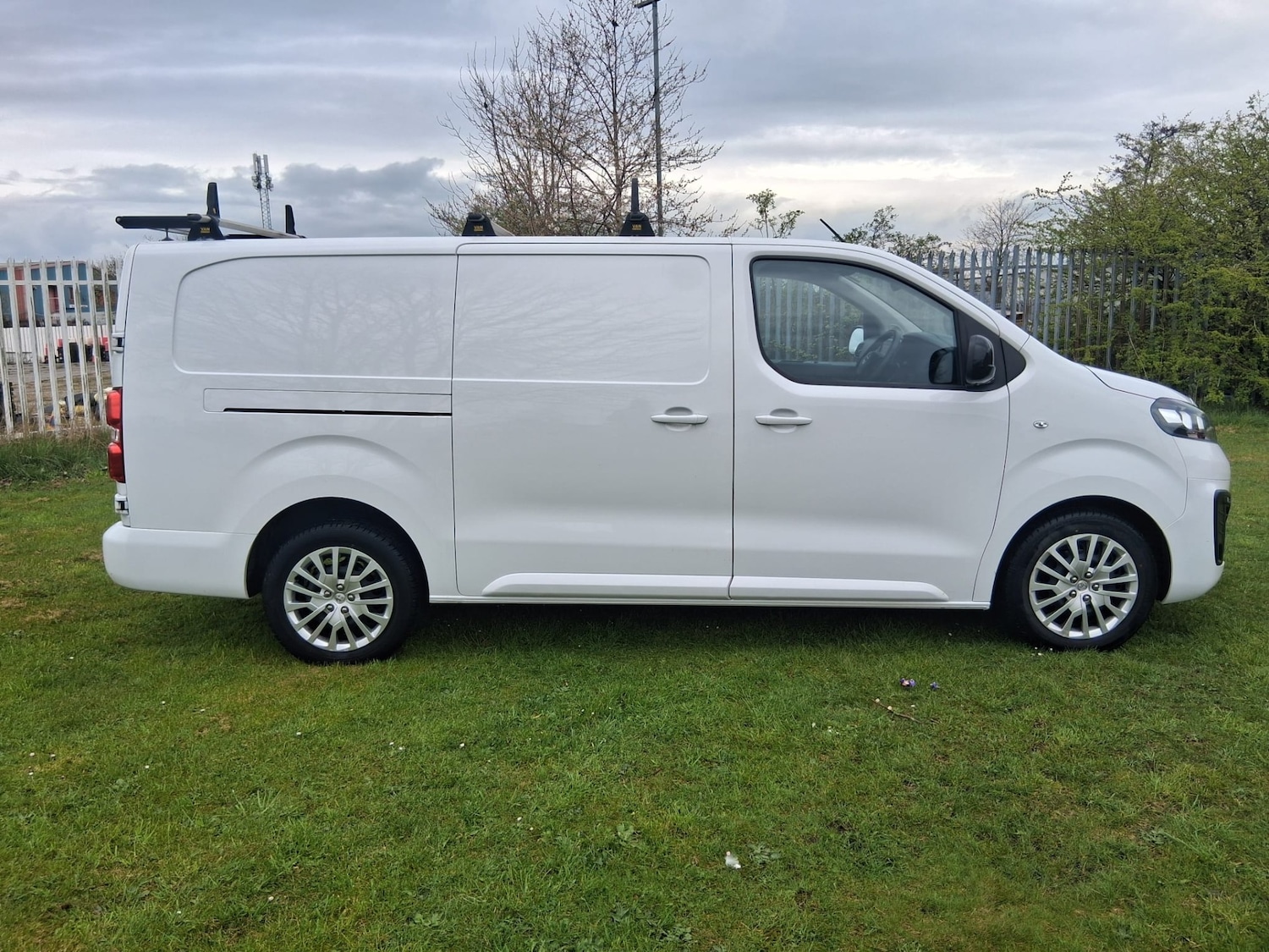 Used Vauxhall Vivaro 2023 for sale - 78178296: Photo 6