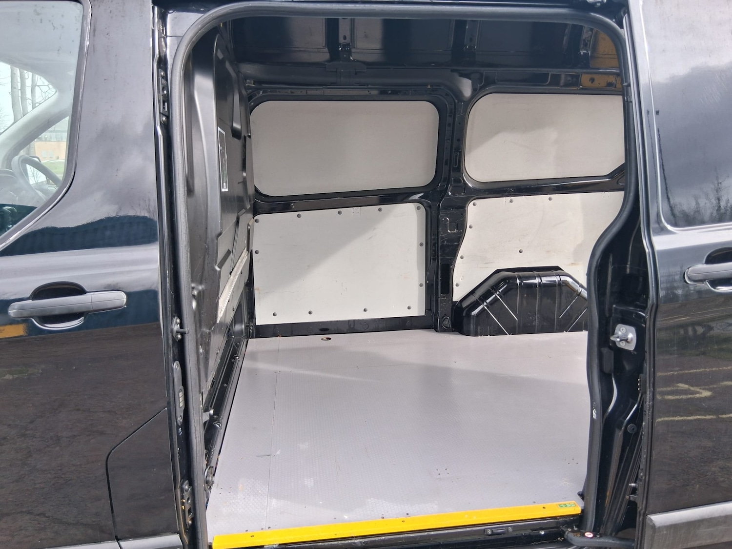 Used Ford Transit Custom 2022 for sale - 77916219: Photo 10