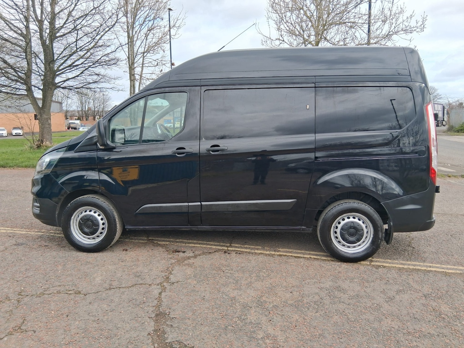 Used Ford Transit Custom 2022 for sale - 77916219: Photo 2