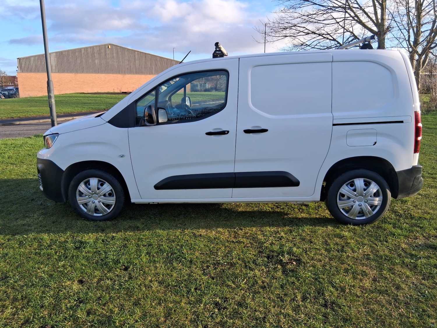 Used Peugeot Partner 2022 for sale - 76894593: Photo 2