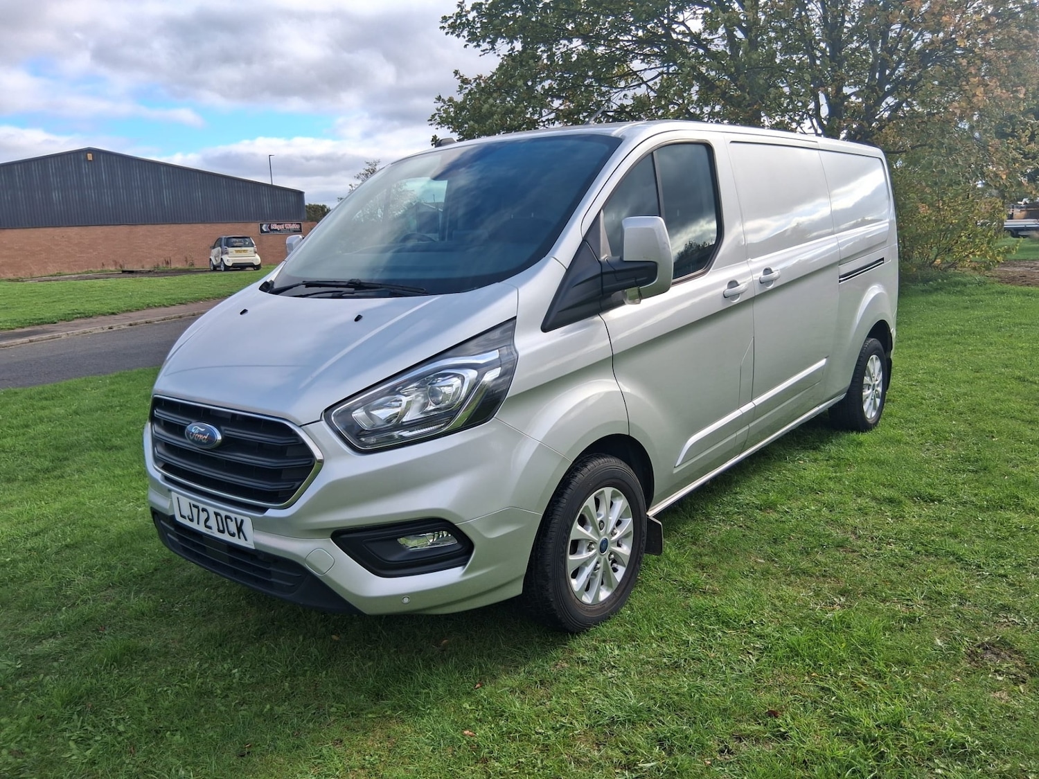 Used Ford Transit Custom 2023 for sale - 76249920: Photo 1