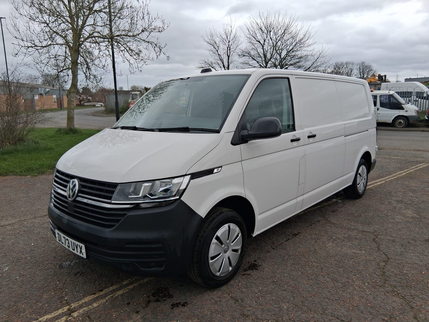 Used Volkswagen Transporter 2024 for sale - 77934482: Photo 1