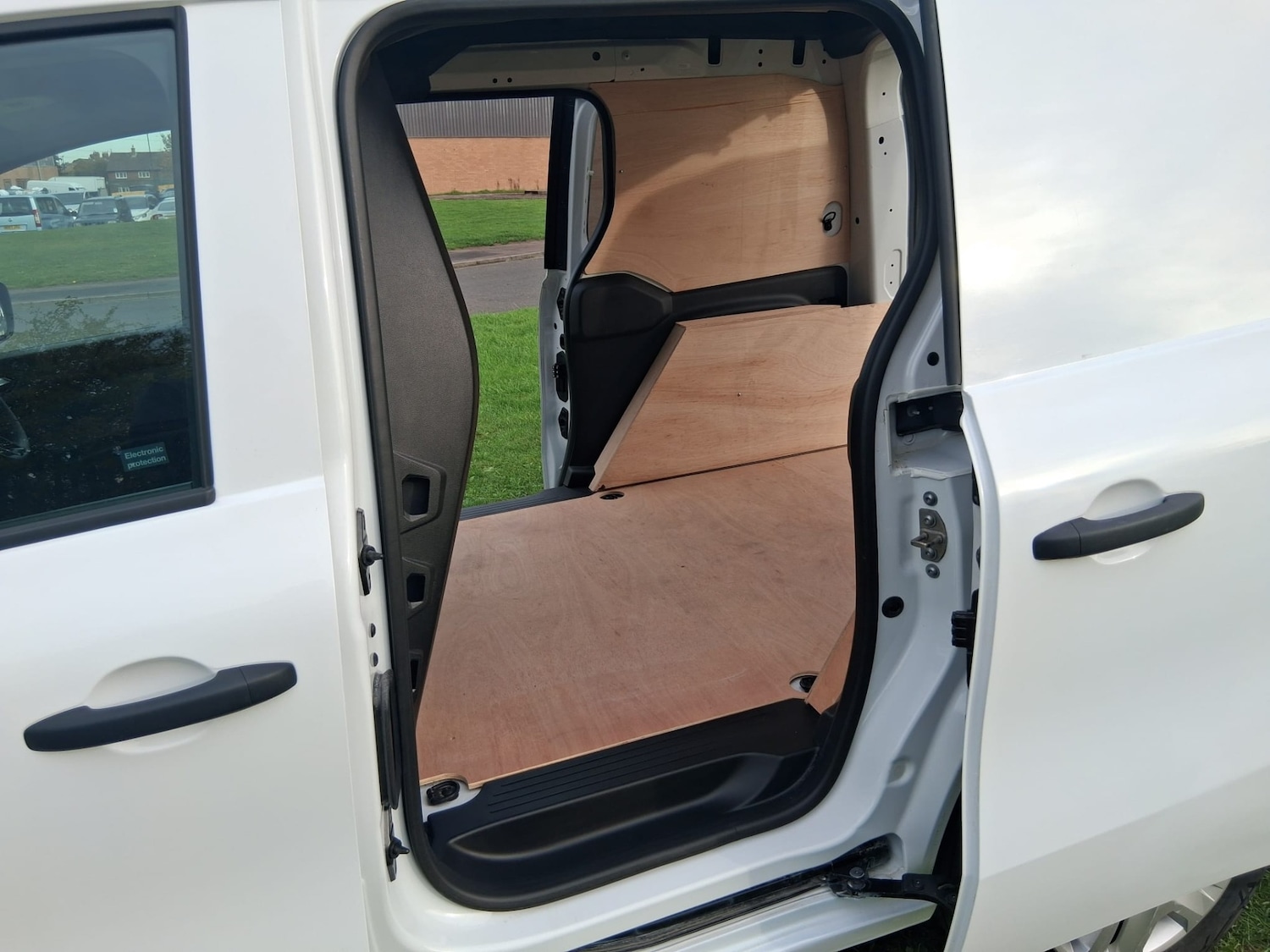 Used Renault Kangoo 2024 for sale - 76244621: Photo 10