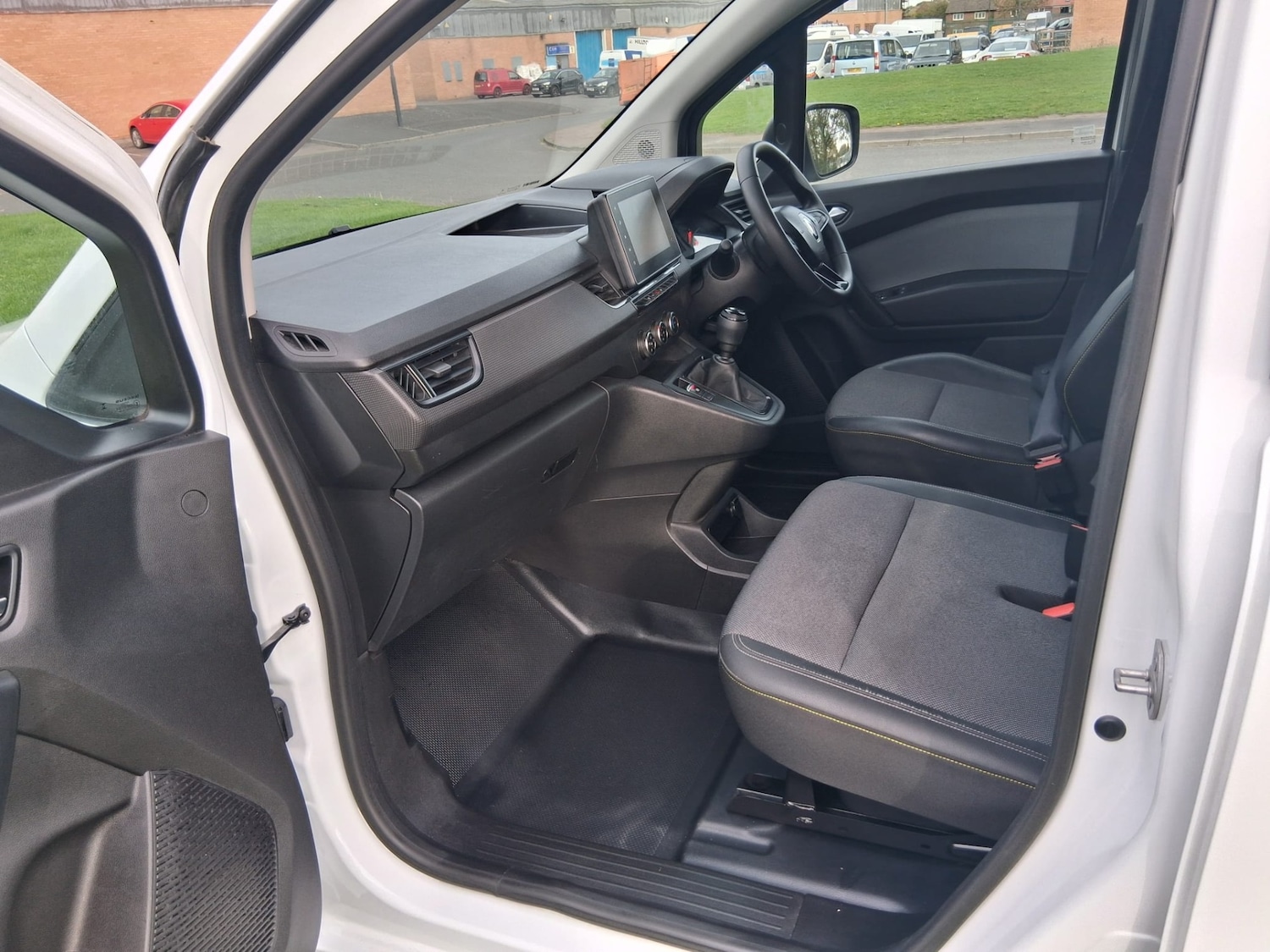 Used Renault Kangoo 2024 for sale - 76244621: Photo 12