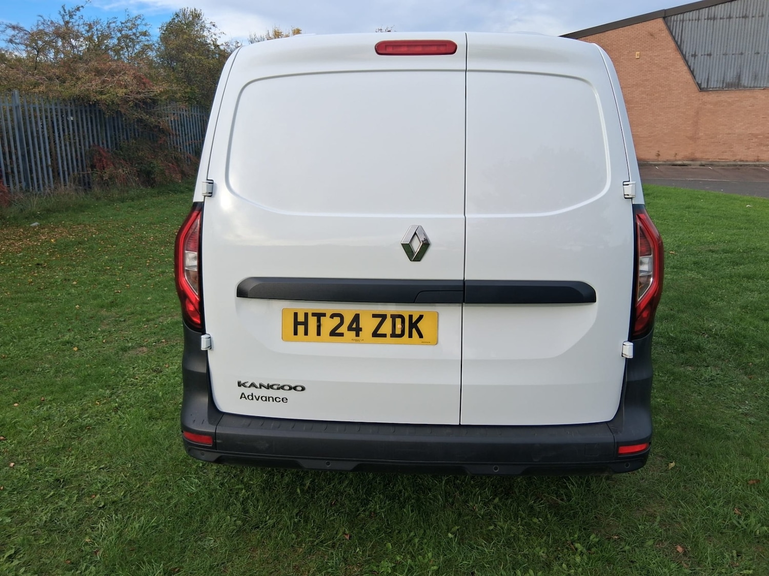 Used Renault Kangoo 2024 for sale - 76244621: Photo 4