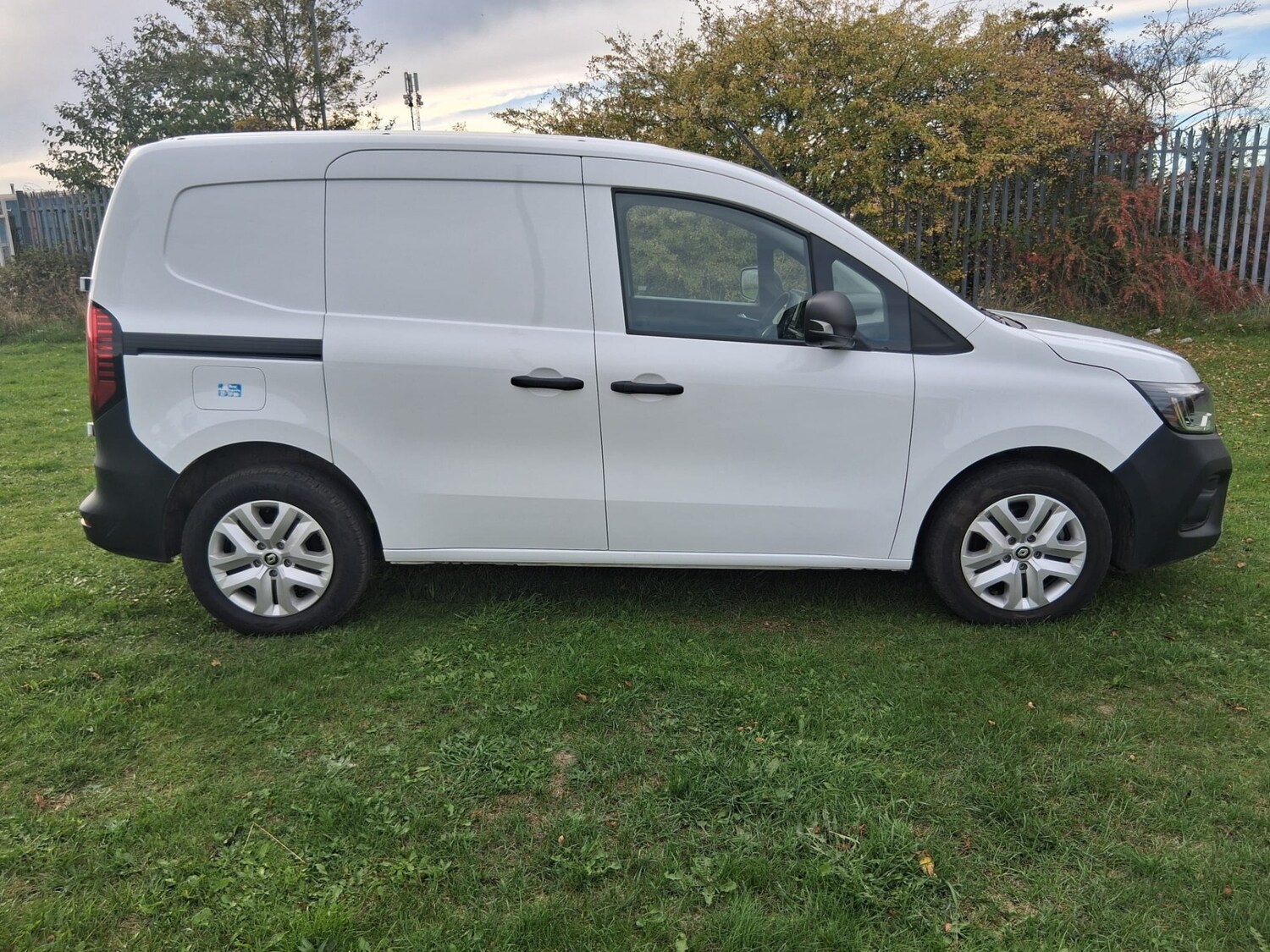 Used Renault Kangoo 2024 for sale - 76244621: Photo 6
